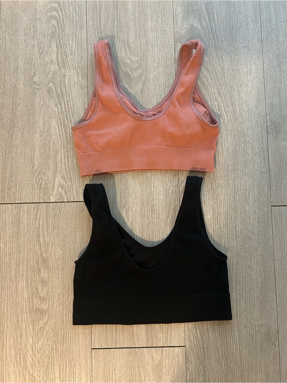 Ribbed Scoop Sports Bras Set - Pink and Black